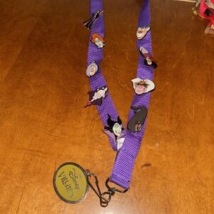 DISNEY CATALOG-VILLAINS LANYARD PIN SET Of 9 PINS + LANYARD F1